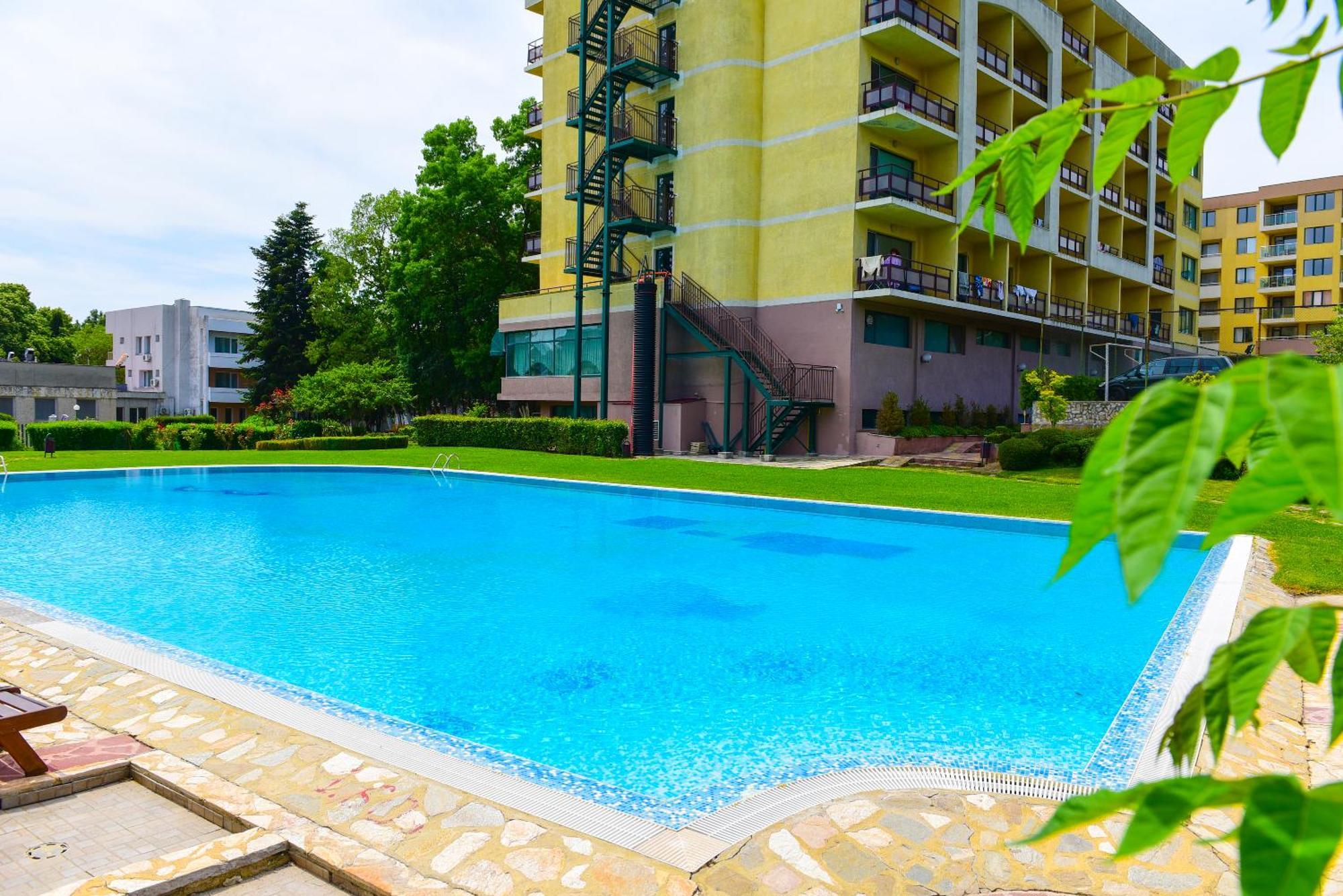 Charming Sunny Apartment+Swimming Pool Saints Constantine and Helena ภายนอก รูปภาพ