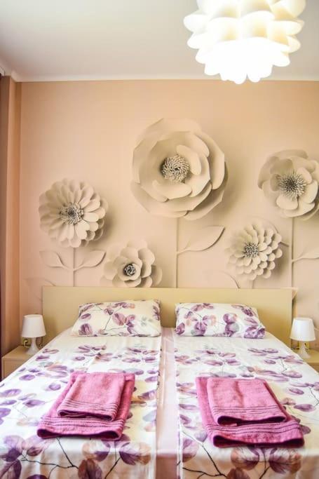 Charming Sunny Apartment+Swimming Pool Saints Constantine and Helena ภายนอก รูปภาพ